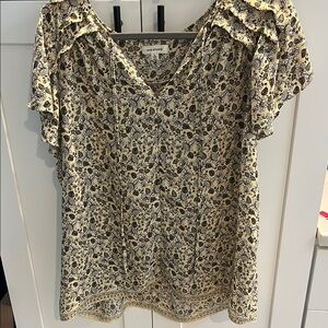 Max Studio Cream and Tan Ruffled Flutter Sleeve Blouse